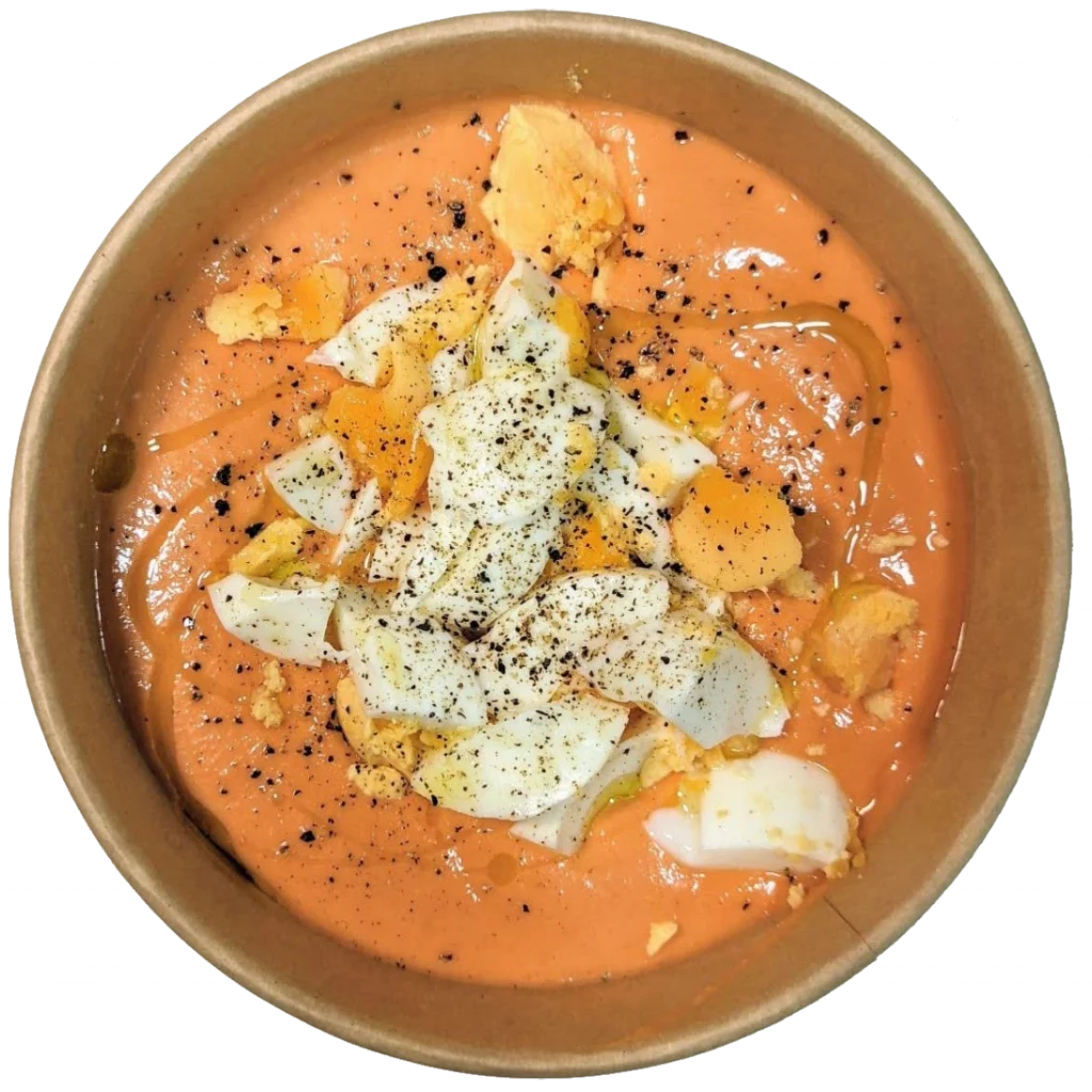 salmorejo con huevo duro
